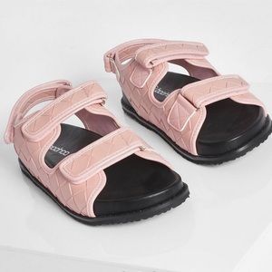Double strap sporty dad sandals